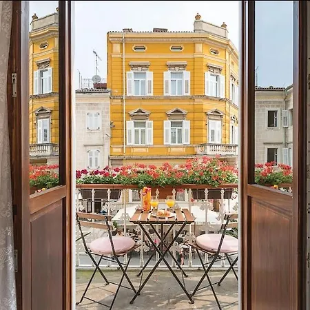 Portaaurea!romantic Balcony With A Wonderful View Pula